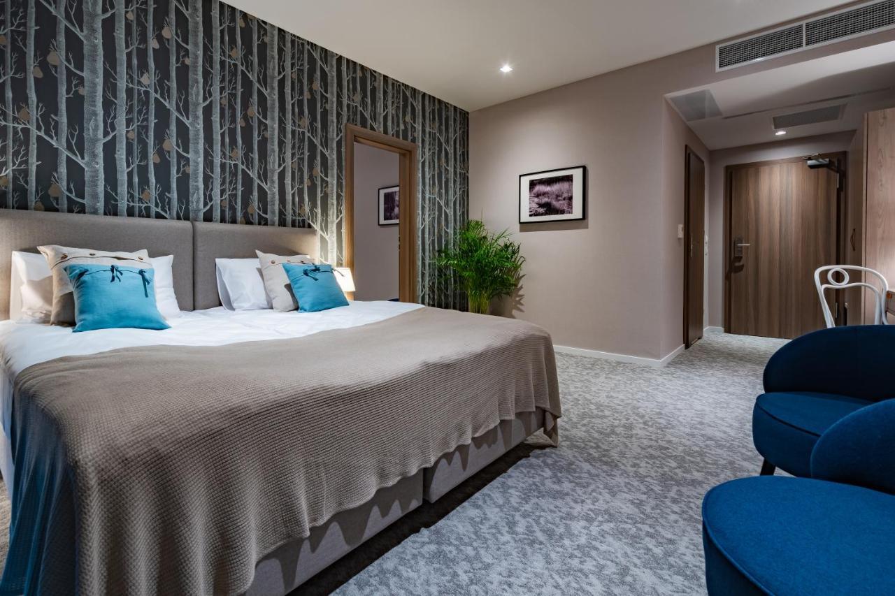 Hotel Odpocznia Resort I Las Jaracz Екстериор снимка